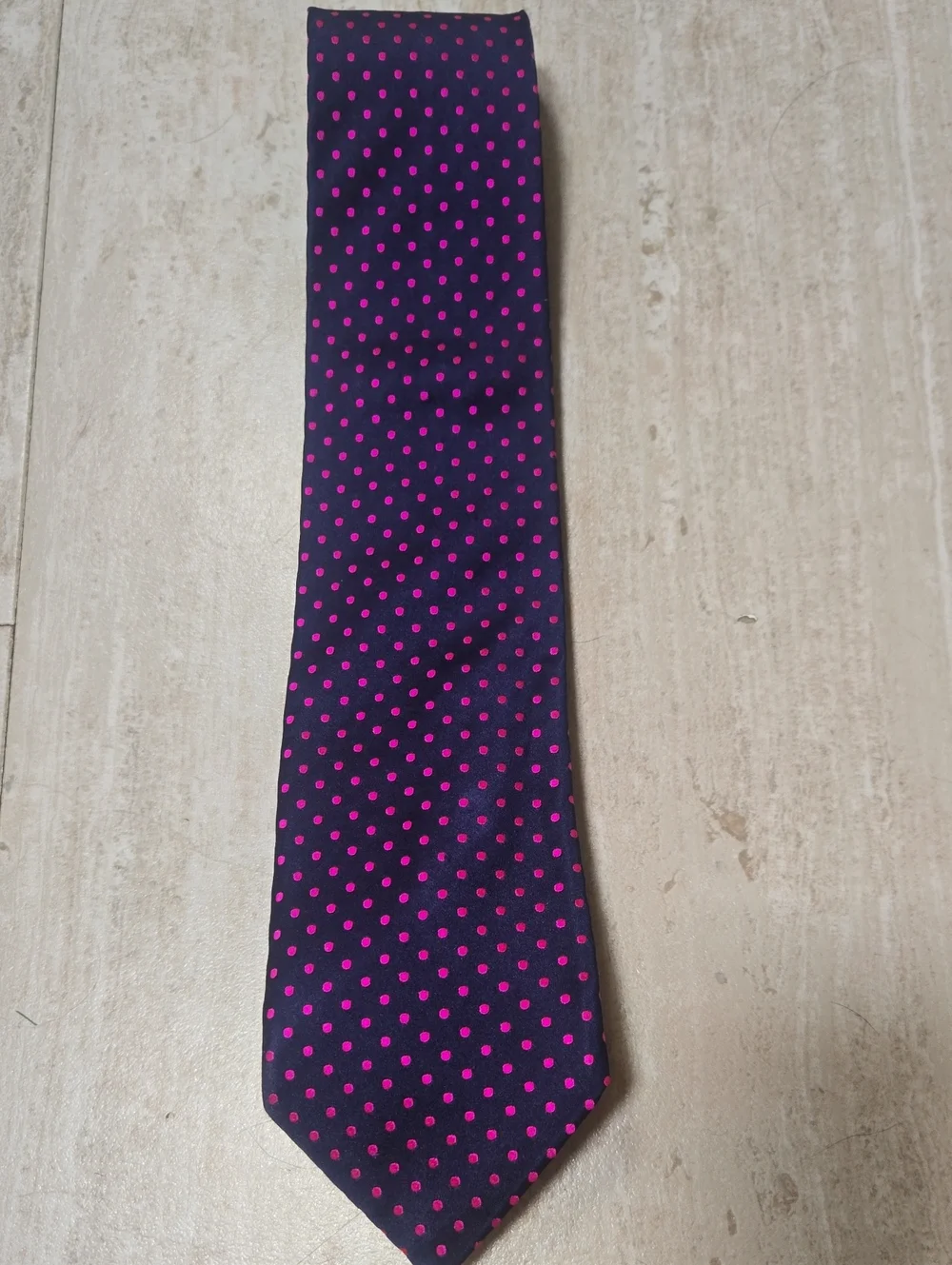 Charles Tyrwhitt Navy/Pink Polka Dot 100% Silk Tie